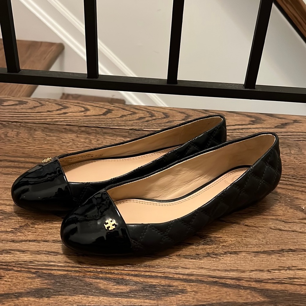 Tory Burch Black Quilted Ballet Flats, 7.5 womens, never worn.